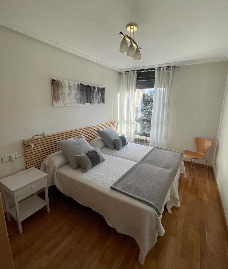 Apartamento Paseo De La Losa Oviedo Exteriör bild